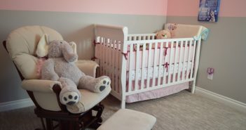Holz oder Teppich: Der beste Bodenbelag für das Kinderzimmer nursery-1078923_6401