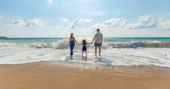 Geschützt: Mit der Familie in den Urlaub – 7 Tipps zur Reisevorbereitung beach-1867271_640